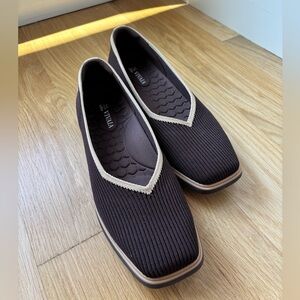 Vivaia Square-Toe All-Day Standing Flats (Mabel) | size EU 39.5